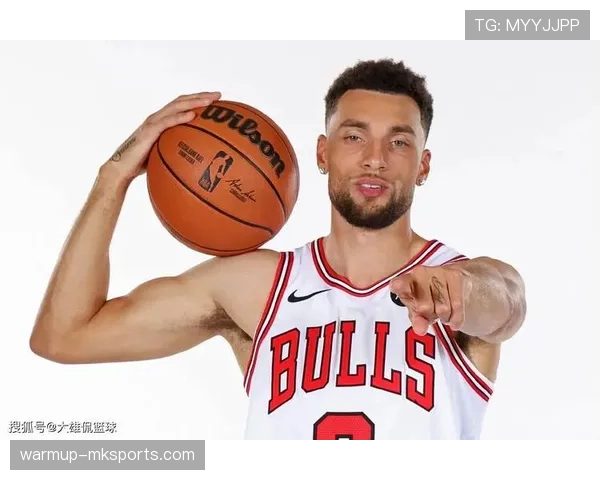 拉文这衣柜是直接搬了秀场后台吧?